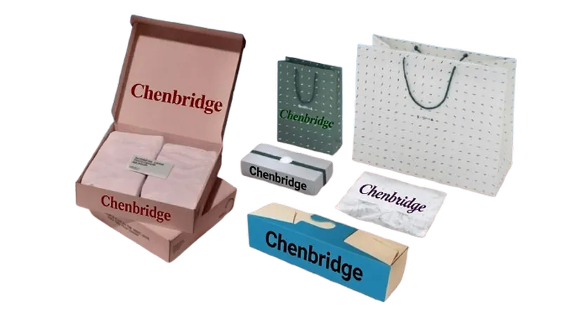 E-commerce mailers, apparel packaging and gift boxes coordinated in China